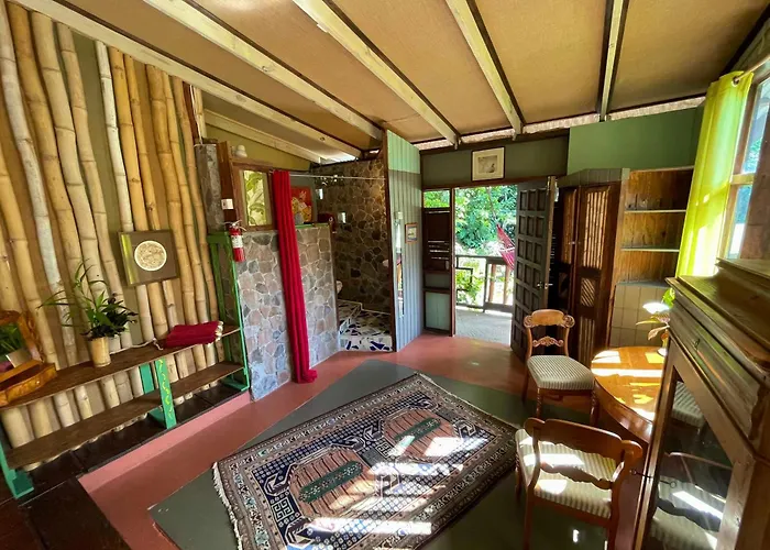 Cocoa Cottage Roseau