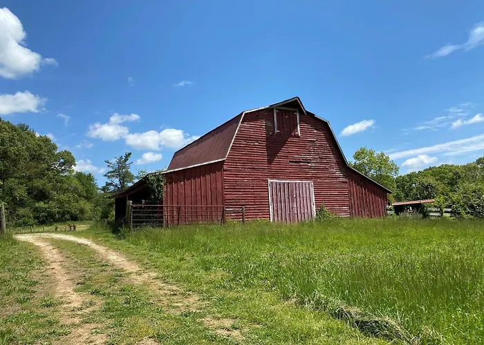 Innisfree Farm Hendersonville
