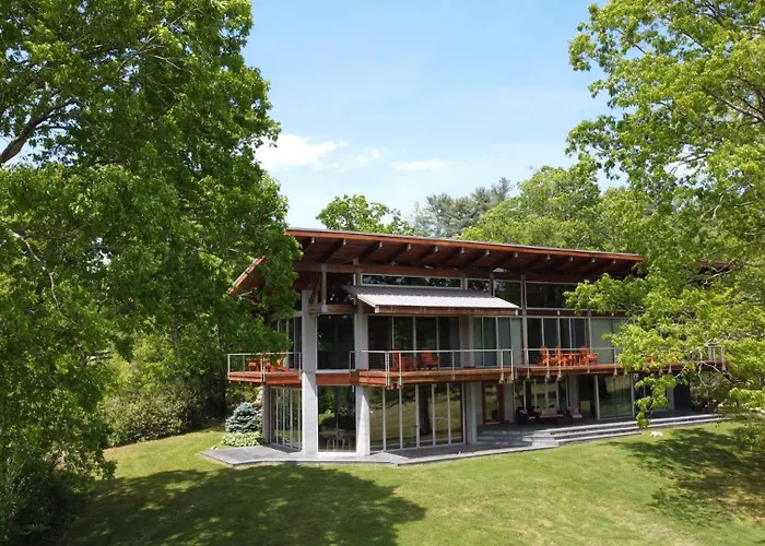 Innisfree Farm Hendersonville