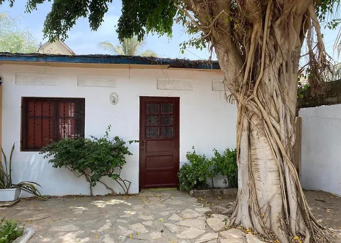 La Case Africaine Saly Portudal