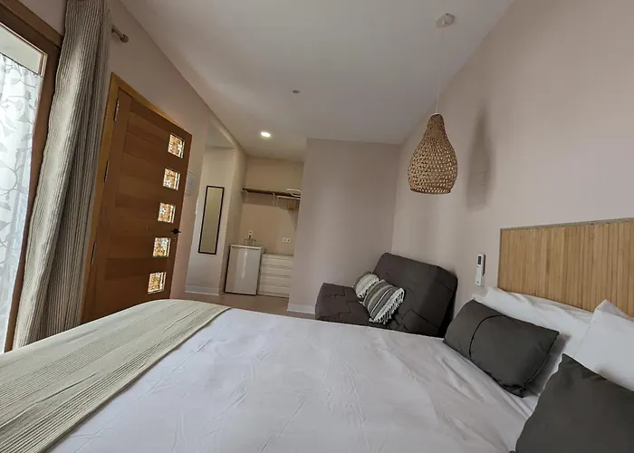 Aparthotel Mina32 by 7Escalones Rota