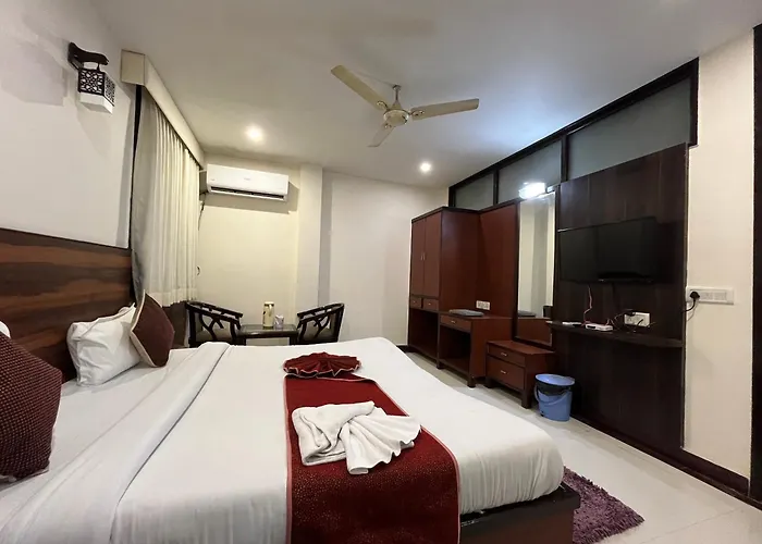 Hotel S R Palace Agra 
