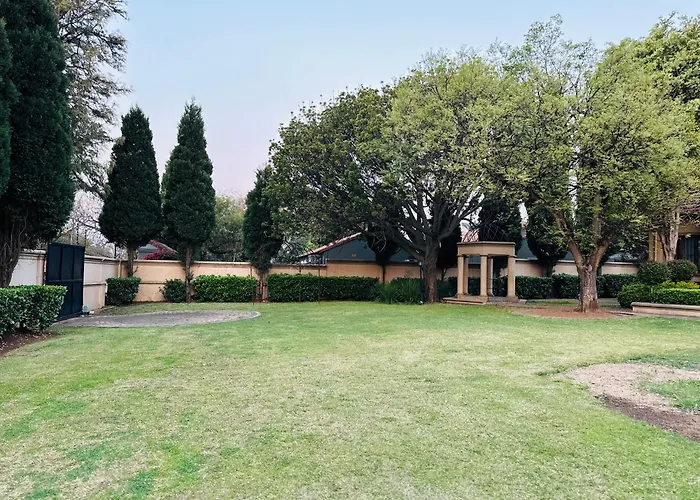 Crown Guesthouse Waterkloof Pretoria