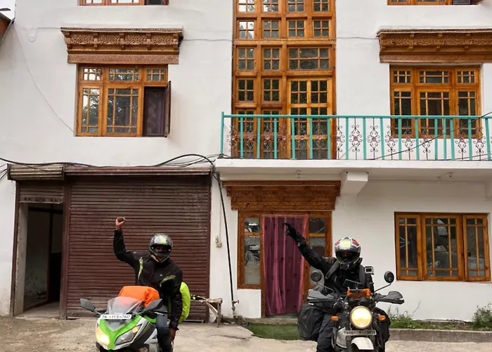 Hotel Border View Kargil