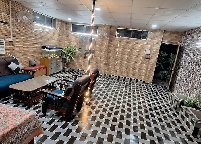 Veera Guest House Varanasi