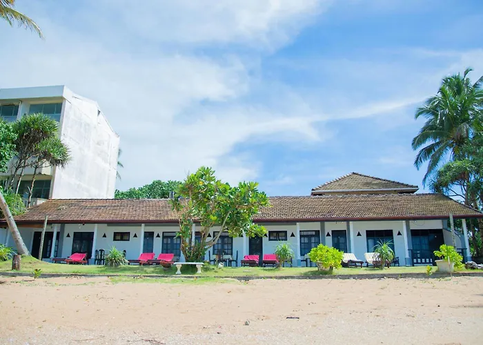Ocean Of Life Ayurveda Hotel Induruwa