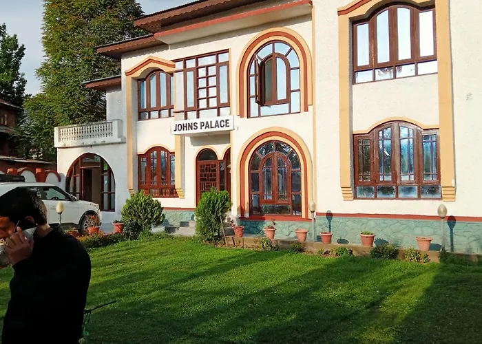 Hotel John'S Palace Srinagar 