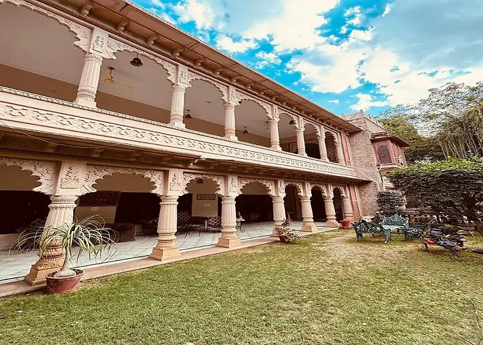 Hotel Karan Villas Kota 