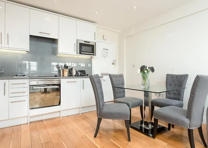 Nell Gwynn House Apartment Londen
