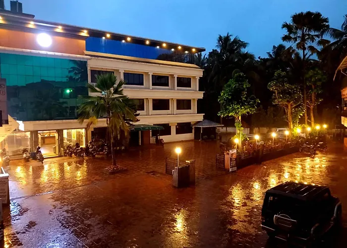 Liwa Tower Hotel & Business Center Kunnamkulam
