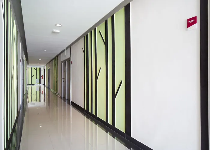 Leenova Place Bangkok