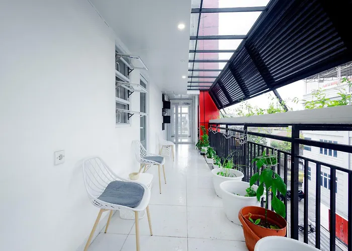 Urbanview Hotel Kota Tua Jakarta