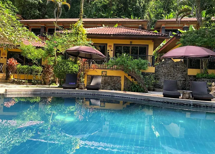 The Hill Resort 希尔度假屋 Patong