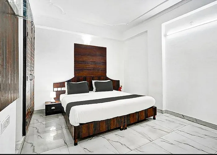 Hotel Sky Heights Jaipur