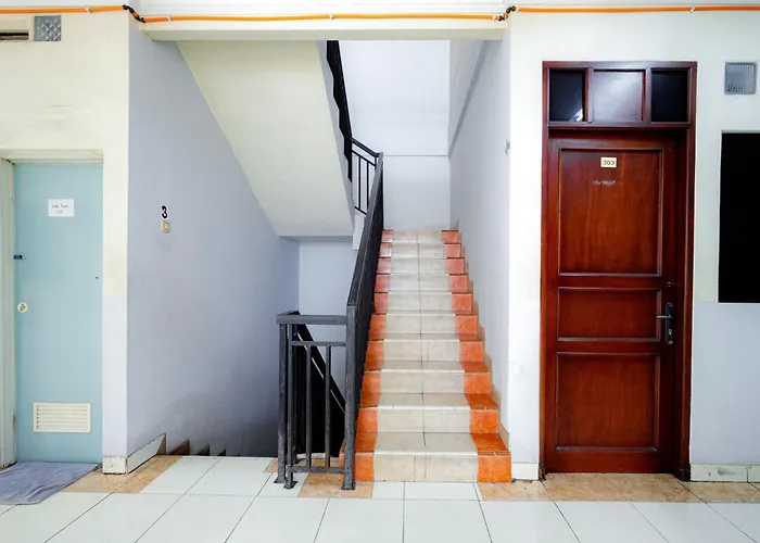 J&B Rooms Tomang Jakarta Mitra RedDoorz