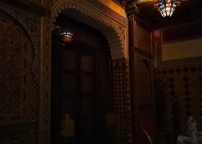 PALAIS LARAICHI Riad la porte bleue suites Fès