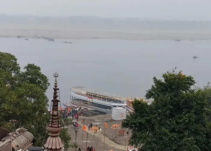 Krishna P. Guest House Varanasi