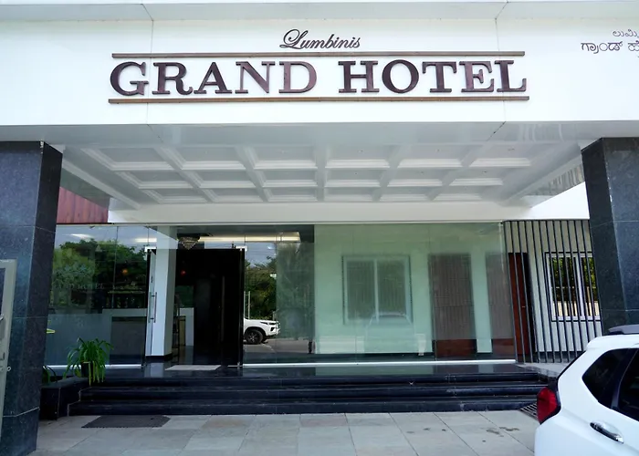 Lumbinis Grand Hotel Kalaburagi