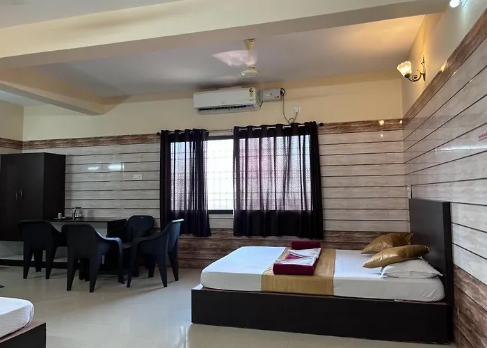 Yamuna Vihar Toursit Home Kolluru