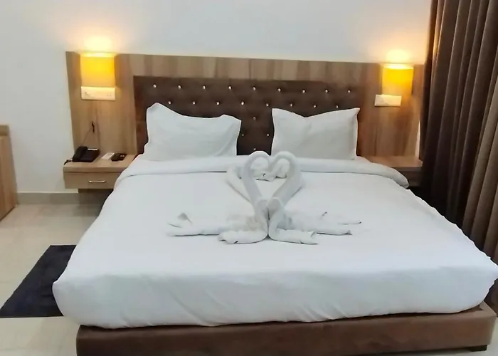 Hotel Lakeview By Bookingcare Chhatarpur