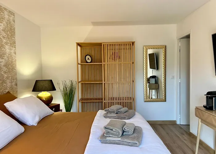 Hotel Au Bonheur Dezange à Pézenas