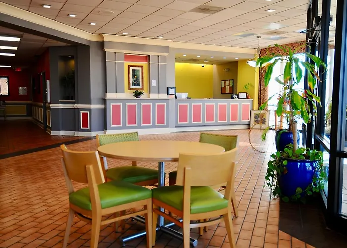 Madison Inn & Suites