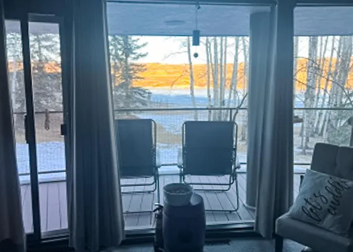 Roundhouse Grotto Bed & Breakfast Calgary