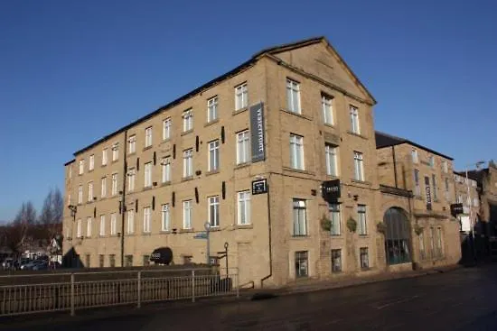 Cambridge Hotel Waterfront Brighouse