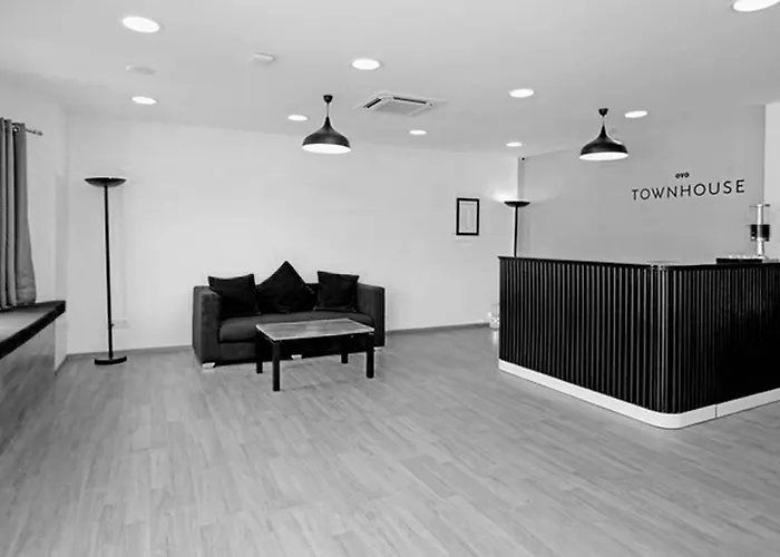 Oyo Townhouse 17 Huda City Center Near Leisure Valley Park Gurgaon
