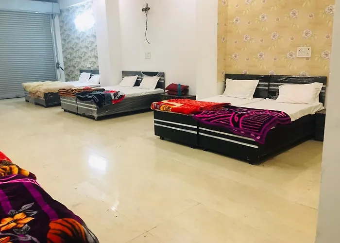 Krishna P G Hotel Mathura