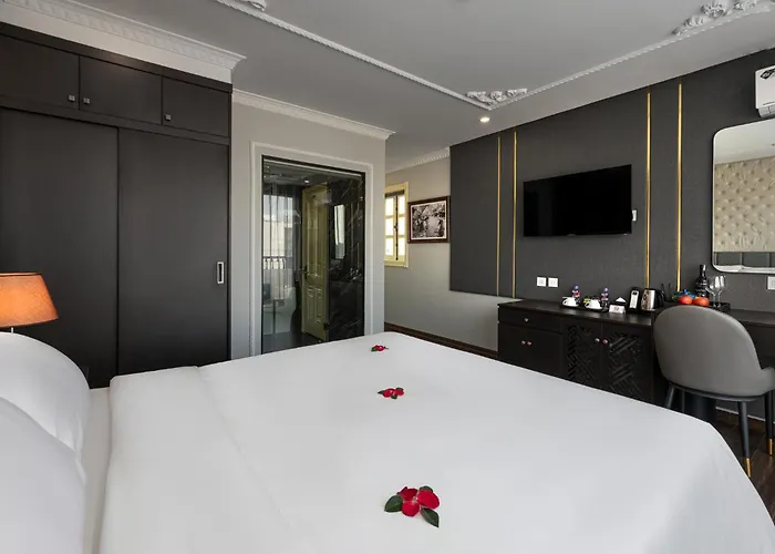 Beryl Signature Hanoi Hotel