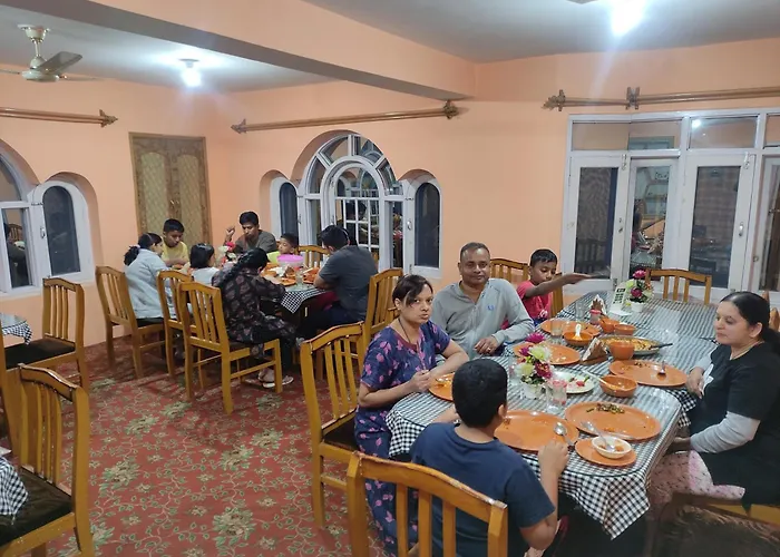 Hotel Bakhtawar Srinagar 