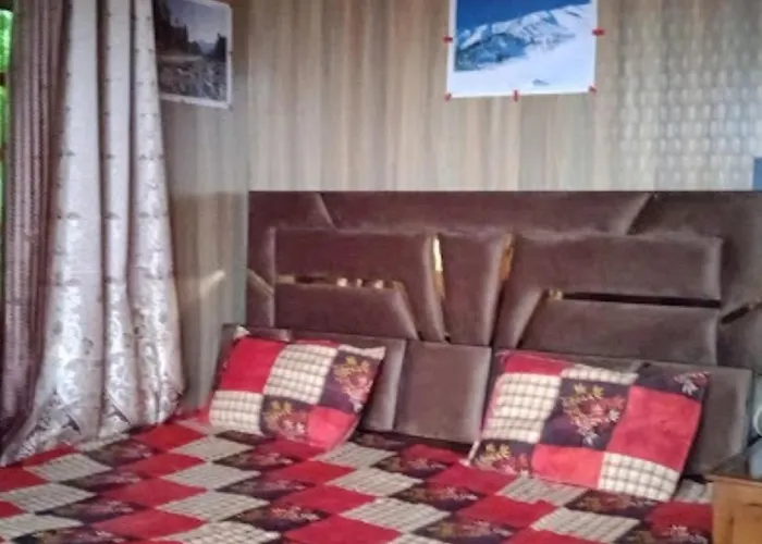 Flora Cottage , Srinagar