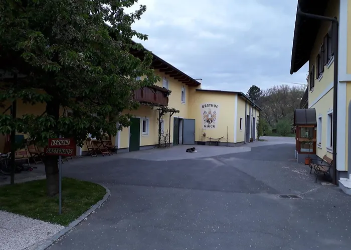 Bed and Breakfast Obsthof Glück Gamlitz