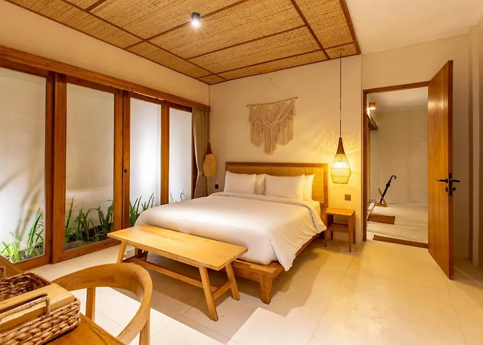 Bingin Sebelas Uluwatu 