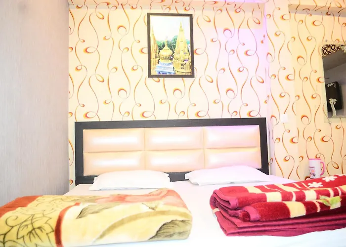 H R Guest House Varanasi