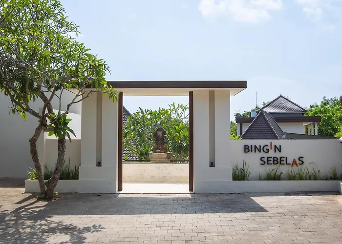 Bingin Sebelas Uluwatu 