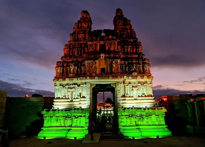 Hotel Varsha Hampi