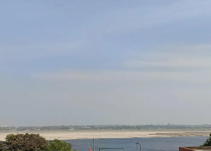 Mandakini P. Guest House Varanasi