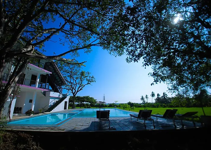 Birdsong Leisure Resort Tissamaharama