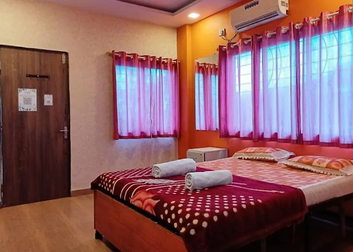 Strawberry Vacations Villa Panchgani