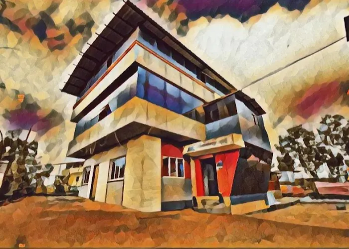 Strawberry Vacations Villa Panchgani