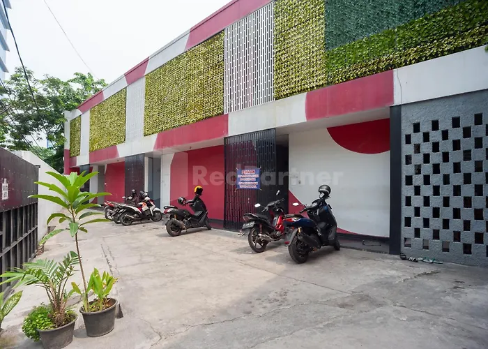 J&B Rooms Utan Kayu Jakarta Mitra Reddoorz