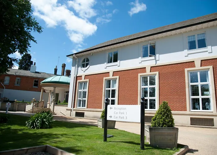 Greenwoods Hotel & Spa Stock