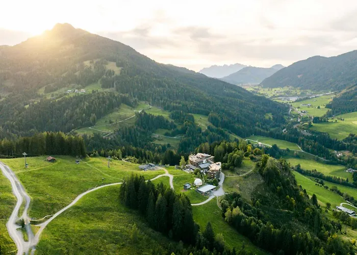 Holzhotel Forsthofalm Leogang