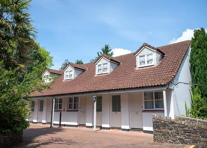 Cedars Inn By Greene King Inns Barnstaple
