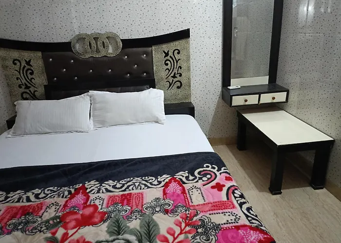 Prabhu Prem Dham Hotel Vrindavan