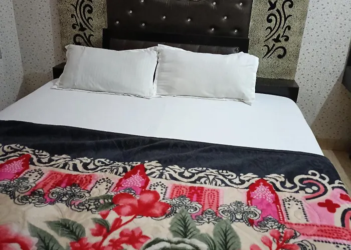 Prabhu Prem Dham Hotel Vrindavan