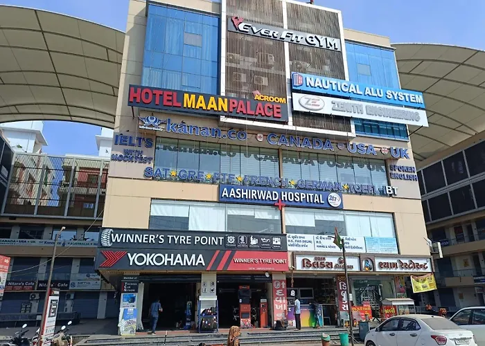Hotel Maan Palace Vadodara