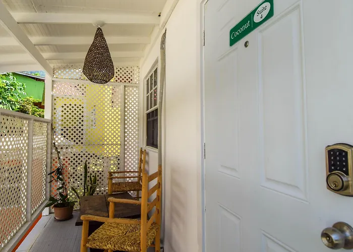 Frenz Hotel Soufriere